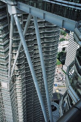 This photo taken from inside the Petronas Towers.
Keywords: Petronas Towers;Kuala Lumpur