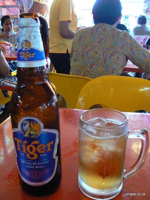 Ice cold Tiger Beer in Chinatown
Keywords: Tiger Beer;Chinatown;Leslie Rutledge;2011