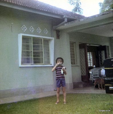 Alastair Young
Alastair Young - Jalan Indera Putra, Johore Bahru 1968
Keywords: Jalan Indera Putra;Johore Bahru;Alastair Young;1968