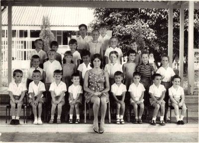 Alexandra Infant School 1968
John believes that the teacher was Miss Leftbridge.

Steve Hill front row 2nd left.
Keywords: Alexandra Infant School;1968;John White;Steve Hill;Miss Leftbridge