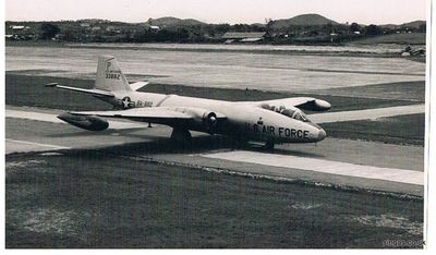 USAF B57.1960
Keywords: USAF B57;1960;Alan Mudge;RAF Tengah
