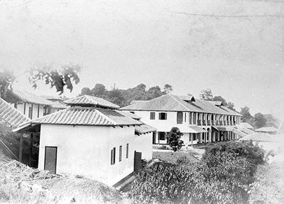 photo of buildings that were on Pulau Brani.
Keywords: Pulau Brani