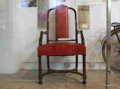 Ford Factory Museum
Chair from the supreme court symbolising the transfer of British seat of power to the Japanese with the establishment of the Japanese Judicial system
Keywords: Ford Factory Museum;Japanese