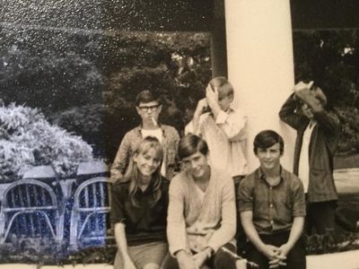 Old Friends- Sussex Estate
back row - Ken Thomas, Mick Burwell and Shayne Terry
front row - Susan Webb, unknown, unknown
Keywords: Ken Thomas;Mick Burwell;Shayne Terry;Susan Webb;Sussex Estate
