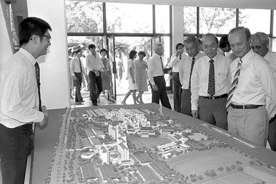 Plans for the New Poly
 Michaels father that is standing behind President Wee Kim Wee.  Michaels father George, went on to became the Chairman of the Singapore Polytechnic.
Keywords: Michael Fong;Singapore Polytechnic;Wee Kim Wee;Dover Road