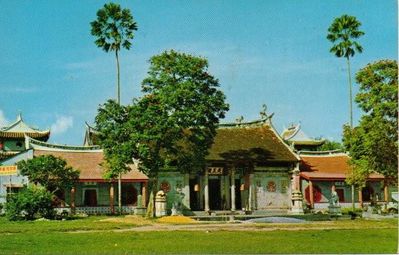 Siang Lim Sian Si Buddhist Temple
Siang Lim Sian Si Buddhist Temple - Kim Keat Rd
Keywords: Pat Paterson;Siang Lim Sian Si;Buddhist Temple;Kim Keat Rd