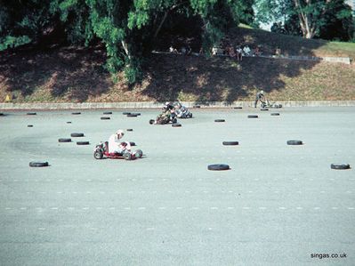 Go-karting on the parade ground
Keywords: Go-karting;parade ground;Changi