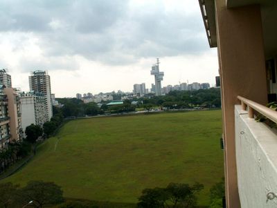 Formally Sussex Estate
Photo taken in July 2007 from a block of high rise flats overlooking the area where Sussex Estate was situated.  The t-shape building in the distance is the Singapore Telcom building located on Dover Road.
Keywords: Sussex Estate;2007