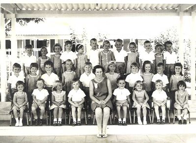 Alexandra Class 1966
Christine Tyrer is on the middle row, far right.
Keywords: Alexandra Infants;Christine Tyrer;1966