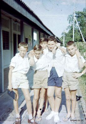 Bill Pugsley and friends
Group of 1st & 2nd year pupils at Kinloss House, Bill thinks that the photo was taken in early 1963.  The only one Bill can identify is Shane Mallone, 2nd from right, who is Australian
Keywords: Kinloss House;Bill Pugsley;Shane Mallone;1963