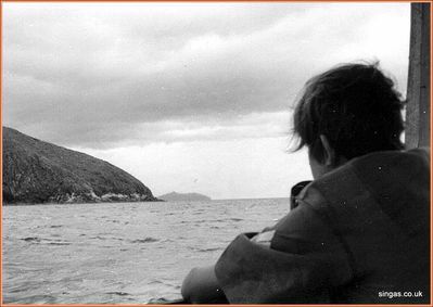 Field Trip to Pulau Tioman â€“ July 1967
Nearing Tioman â€“ Charles â€˜Spudâ€™ Leavey surveys the scene
Keywords: Charles Leavey;1967;Pulau Tioman