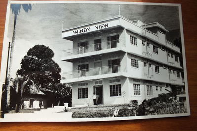 The Windy View Hotel
Stayed here on arrival in 1959 - I was 8 yrs old--then we moved to a bungalow in Serangoon. Used to be bussed into Pasir Pangjang school daily. I especially remember a teacher there, Mr Smith, he had one false leg but still used to play football with us!
