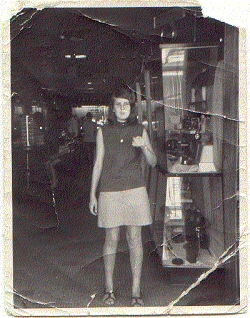 Sue Gamble
my ex girlfriend taken in Change Alley approx June 1968.
Keywords: Richard Mellish;St. Johns;Sue Gamble;Change Alley;1968