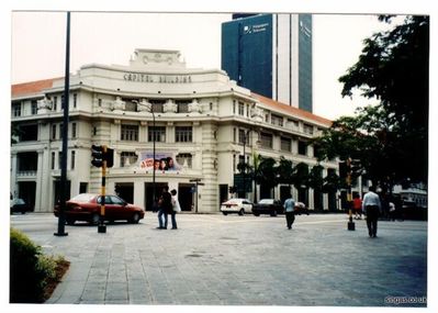 Capital Cinema. Singapore 2004
Keywords: Laurie Bane;Capital Cinema;2004