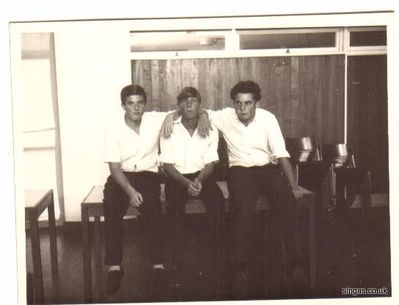 Gunner Twins & Keith. St Johns School, Singapore 1966
Gunner Twins & Keith. St Johns School, Singapore 1966
Keywords: Laurie Bane;Gunner Twins;St Johns;1966