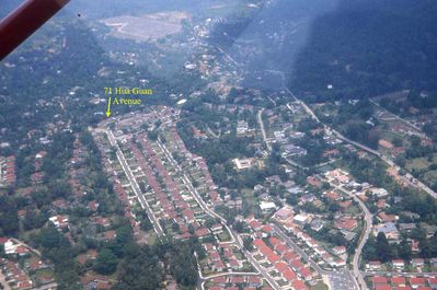 Flight over Hua Guan Avenue in 1969
Keywords: Hua Guan Avenue;1969;Rick Williams