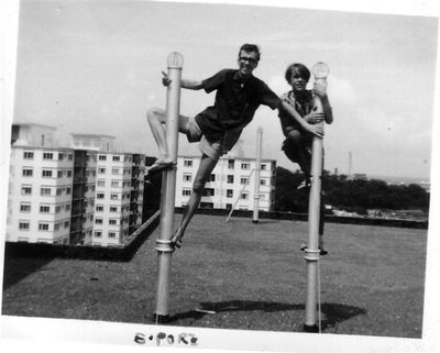 My bro & mate on the roof with Far East Mansions in the rear
My bro & mate on the roof with Far East Mansions in the rear
Keywords: Gordon Thompson;Far East Mansions