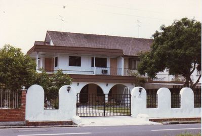 31 Carmen Street 1987
This is the house we use to live in back in 65. Looks a lot more posh now
Keywords: Carmen Street;1987