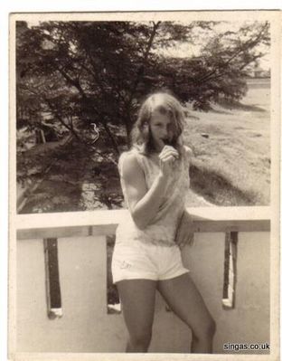 Sandie Maiden, back Kent Bowl, 1966
Keywords: Laurie Bane;Sandie Maiden;Kent Bowl;1966