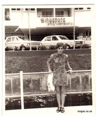 Valerie Awty, Orchard Rd,1968
Valerie, Orchard Rd Singapore 1968
Keywords: Valerie Awty;1968;Orchard Rd;Laurie Bane