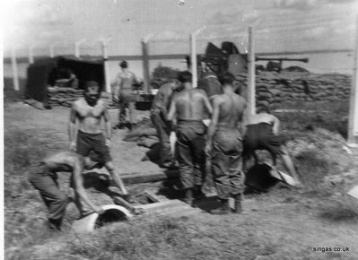 Anti aircraft gun on the beach at Seletar
Anti aircraft gun emplacement being set up at Seletar
Keywords: Seletar;AA gun;Anti aircraft gun