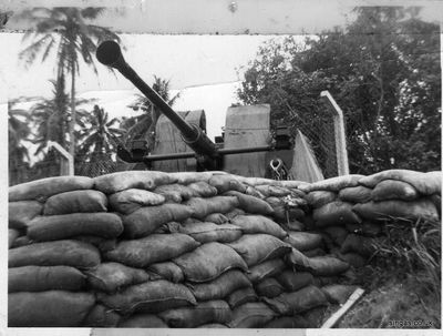 Anti aircraft gun on the beach at Seletar
Anti aircraft gun on the beach at Seletar
Keywords: Seletar;AA gun;Anti aircraft gun