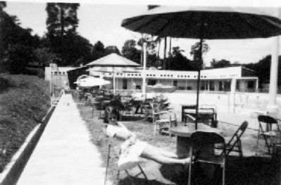 Swimming Pool
Bernadette - Swimming Pool.
Keywords: RAF Changi;