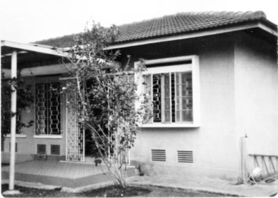 70 Hua Guan Avenue
70 Hua Guan Avenue.

This is the bungalow were we lived before moving to the Sussex Estate.
Keywords: Hua Guan Avenue;Tom OBrien