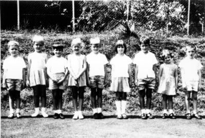 Alexandra Infant School, Catherine O'Briens class
Alexandra Infant School, Catherine O'Briens class.  Catherine is 2nd right.
Keywords: Alexandra Infant School;Catherine OBrien