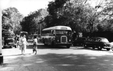 Changi Village Bus
Keywords: Bob Chesterman;48 Squadron;Changi;RAF;Changi Village