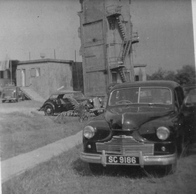 Changi Beach 1955-56
A view of Changi beach
Keywords: Alan Ives;1955;Changi;beach