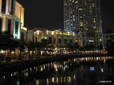  foot bridges in the Clarke Quay area
This photo was taken very close to the foot bridge
Keywords: Clarke Quay;2006