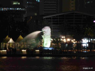 Merlion water feature
Photo of the Merlion water feature taken from outside the Esplanade
Keywords: Esplanade;2006;Merlion