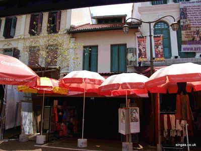 China Town Museum
The building in the centre, (China Town) with the blue doors was a former opium den and is in Pagoda Street
Keywords: China Town Museum;Pagoda Street