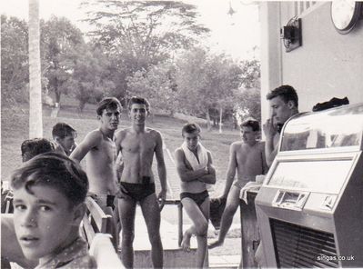 Gilman Pool
Gilman Pool â€“ names (I know most of them) From the right - John Yates, unknown, ? Sutherland, Yogi Valinder and Jim Parker.
Keywords: John Yates;Yogi Valinder;Jim Parker;Gilman Pool