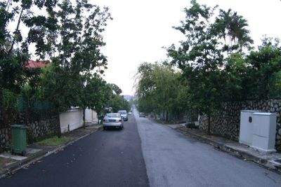 Hua Guan Avenue
photo of Hua Guan Avenue taken in September 2003
Keywords: Hua Guan Avenue;2003;Tom OBrien