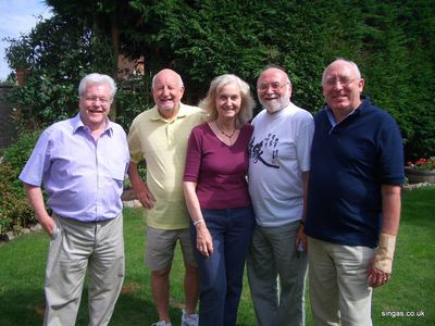 The Hellions plus one
Hellions with Joyce Nicholson standing in for Hugh Clarke who has vanished. This was taken 11th August 2010.
Keywords: The Hellions;Joyce Nicholson;2010