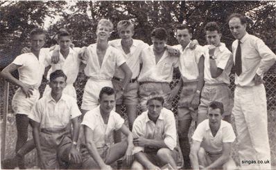 ASM Class 5T2
ASM Class 5T2
Standing L to R
George Fullard, Tony Adams. Mick Clay, Mick Vale, Jack Bramall, DaVE Searle, Stephen Enon, Mr Peter Bagnall.
Kneeling:  John Foster, Tony Williams, Derek Bilton, Kevin Quinn.  (I took the picture).
