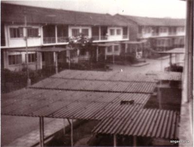 Jalan Putah Jernah, Chip Bee
Jalan Putah Jernah, Chip Bee during a Monsoon down pour
Keywords: Jalan Putah Jernah;Chip Bee;John Bell