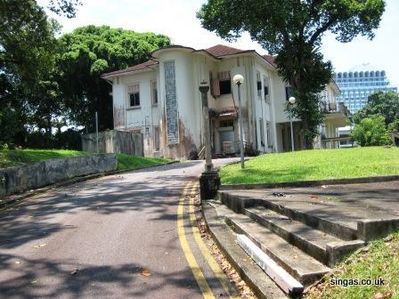 Kinloss House, Nassim Road end
Keywords: Kinloss House;2007;Nassim Road