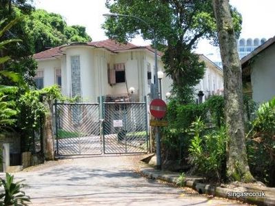 Kinloss House, Nassim Rd view
Keywords: Kinloss House;2007;Nassim Road