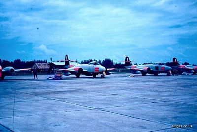 Meteors
Keywords: RAF Changi;Simon Moore;Nimrod