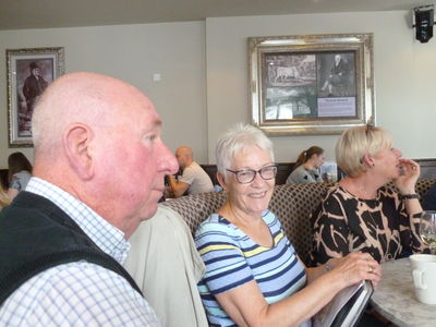 The Mile Castle Pub
Keith Hughes, Mandy Edwards and Kathy Robertson
Keywords: Newcastle;2019;Reunion