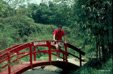 Rick on Bridge of Love
Keywords: Rick Faulkner