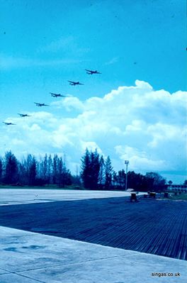 Shackleton Flypast
Keywords: RAF Changi;Simon Moore;Shackletons