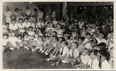 Alan Fraser - Alexandra Junior School Xmas 1953
I lived in Singapore between 1952 and 1954 and went to Alexandra Junior School. This photo is from Christmas 1953. I was there at the time of the Coronation and received a commemorative mug, sadly lost when we moved back to England.
Keywords: Alexandra;Junior School;1953;Christmas;Alan Fraser