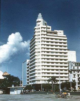 Asia Insurance Building
Singapore 1958-9 - Asia Insurance Building
Keywords: Neil McCart;Asia Insurance Building