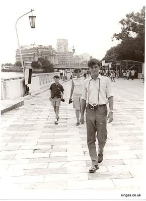 Esplanade Nov-â€™66.  Andrew, his mother and brother
Esplanade Nov-â€™66.  Andrew, his mother and brother.
Keywords: Andrew Barber