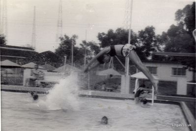 Tanglin Swimming Pool
Keywords: Tanglin;Swimming Pool;Heather Fisher