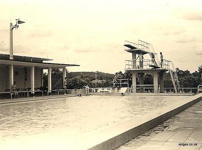 Swimming Pool
RAF Tengah.  Swimming Pool
Keywords: RAF Tengah;John Simner